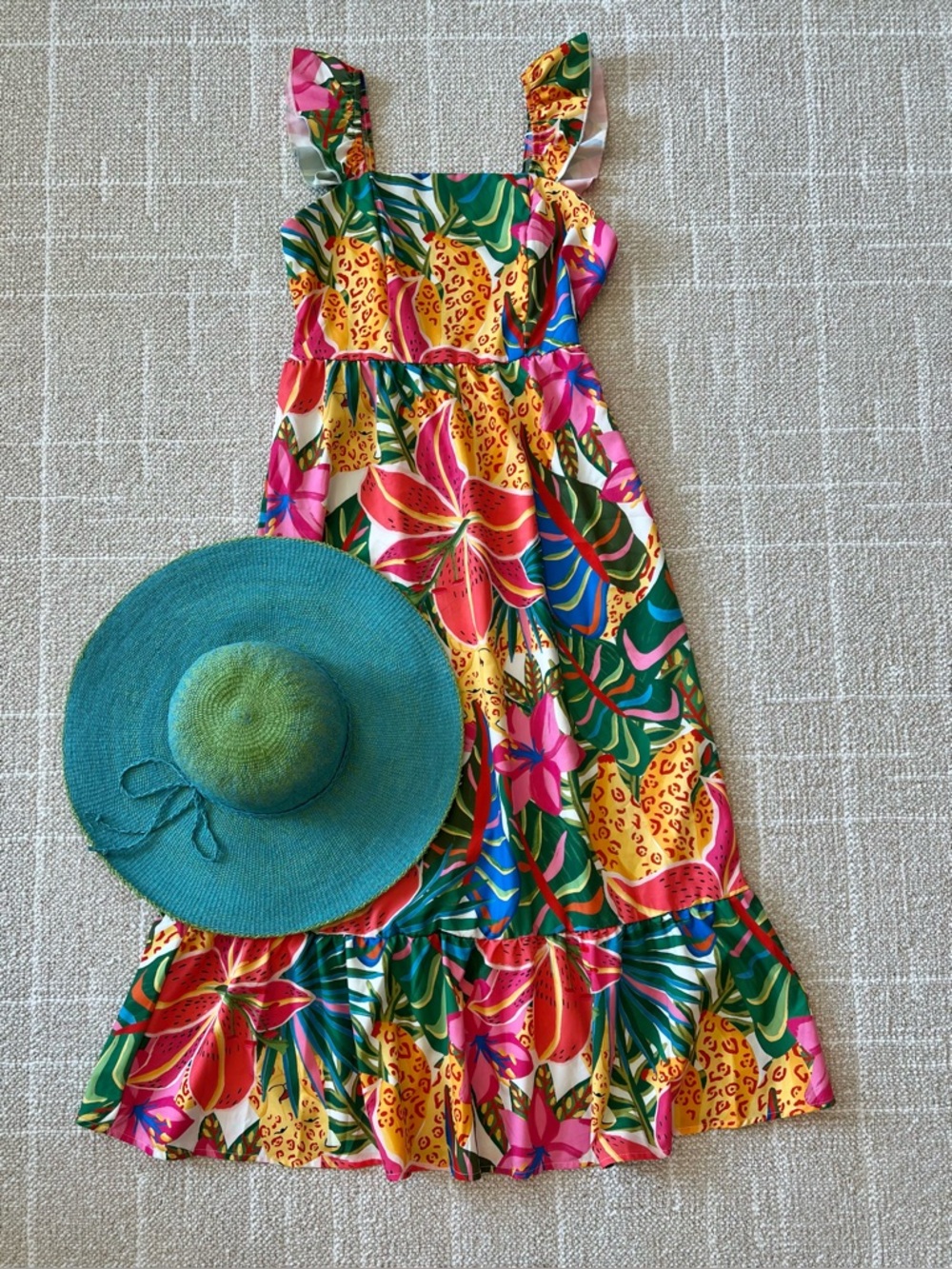 2 Dresses for $19 Tropical Floral Maxi Style Dress in Multi-Color Size M